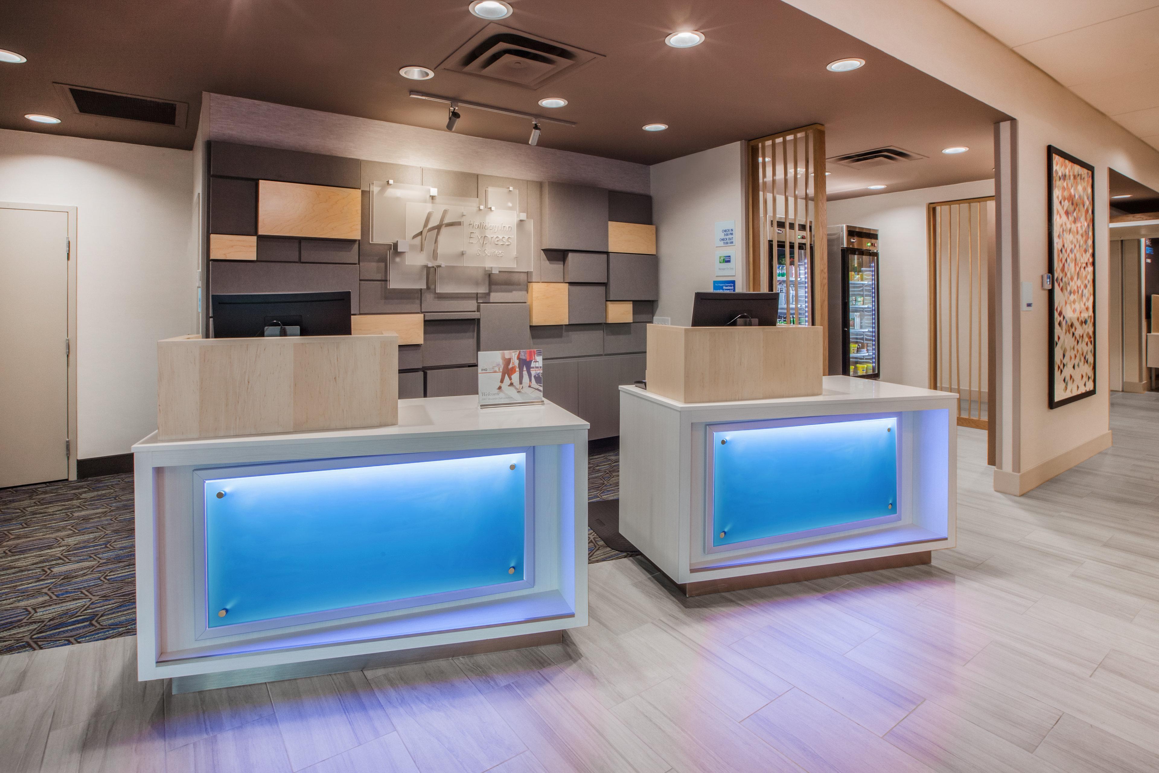 Holiday Inn Express & Suites - Kingfisher, An Ihg Hotel Eksteriør billede